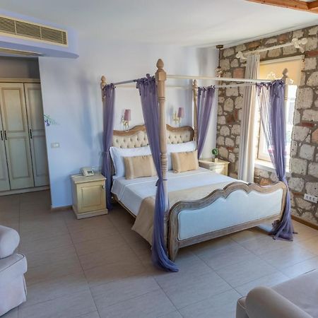 Alacati Igdelihan Unique Hotel ภายนอก รูปภาพ
