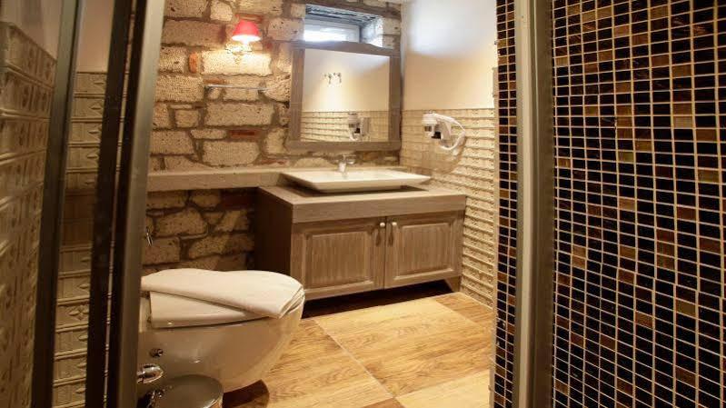 Alacati Igdelihan Unique Hotel ภายนอก รูปภาพ