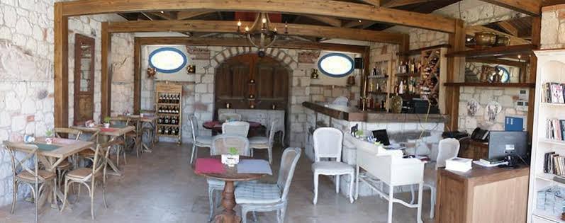 Alacati Igdelihan Unique Hotel ภายนอก รูปภาพ