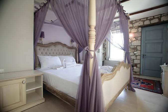 Alacati Igdelihan Unique Hotel ภายนอก รูปภาพ