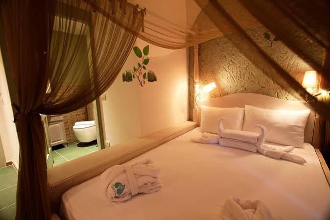 Alacati Igdelihan Unique Hotel ภายนอก รูปภาพ
