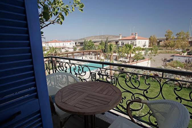 Alacati Igdelihan Unique Hotel ภายนอก รูปภาพ