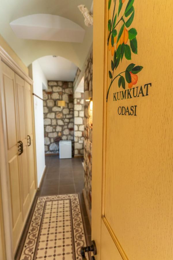 Alacati Igdelihan Unique Hotel ภายนอก รูปภาพ