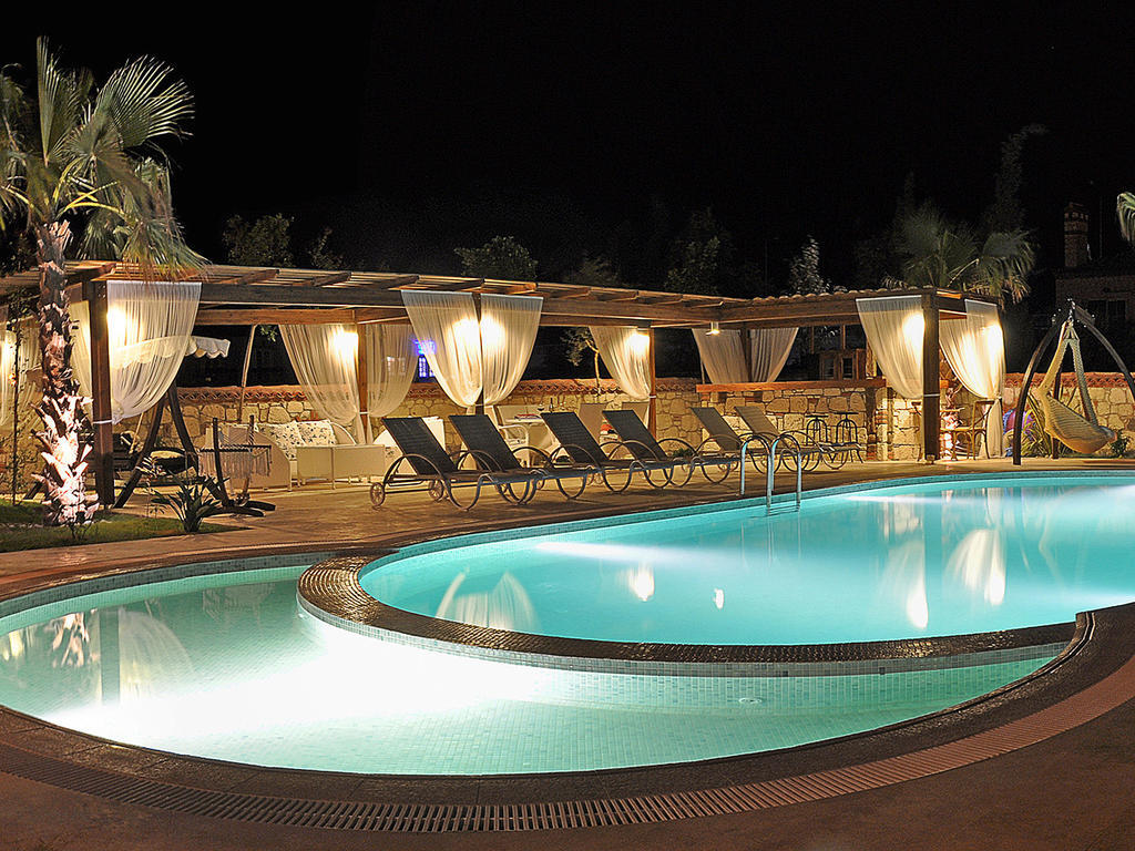 Alacati Igdelihan Unique Hotel ภายนอก รูปภาพ
